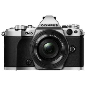 Foto principale Kit Fotocamera Mirrorless Olympus OM-D E-M5 Mark II Nero/Argento + Obiettivo EZ-M 14-42mm